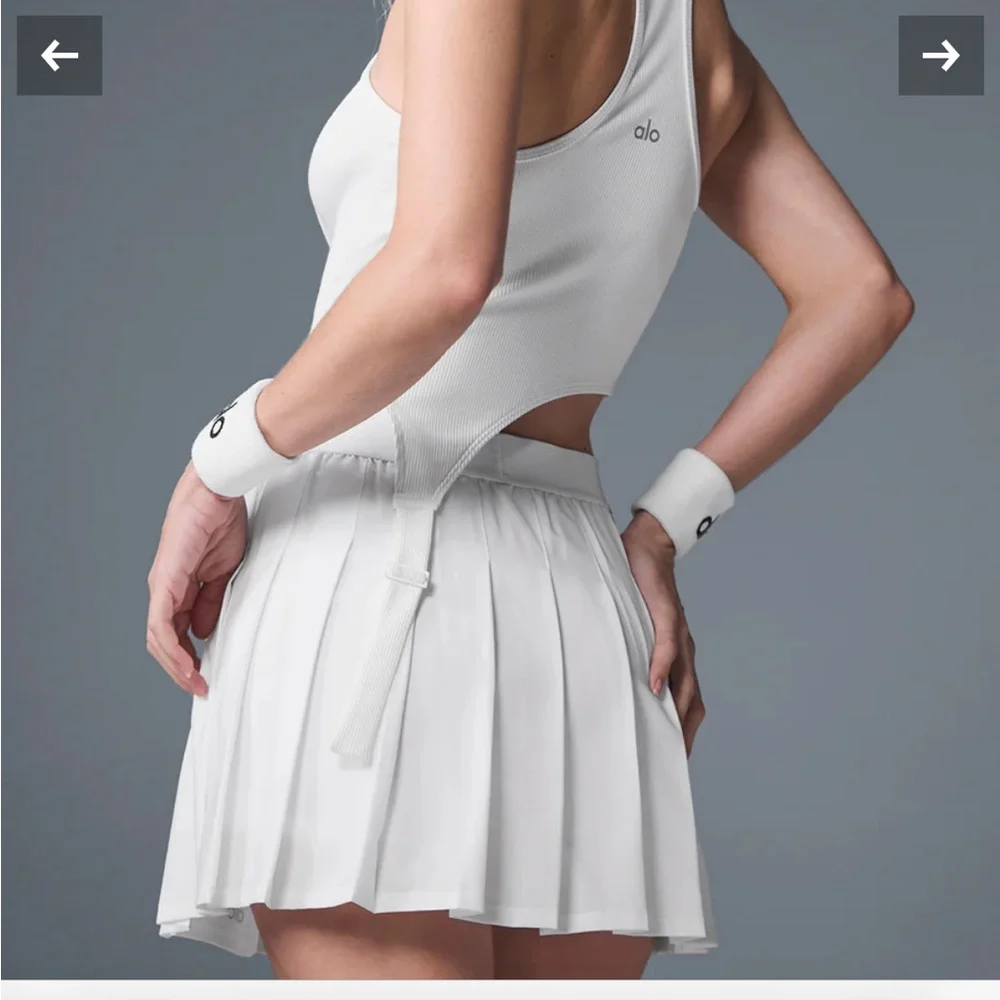 🌼 NWT Alo Yoga White Varsity Tennis Skirt